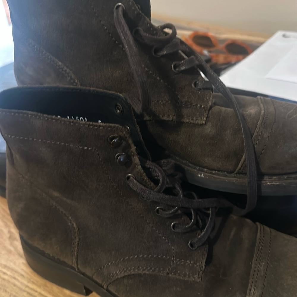Almost brand new Thursday boot captain olive suede